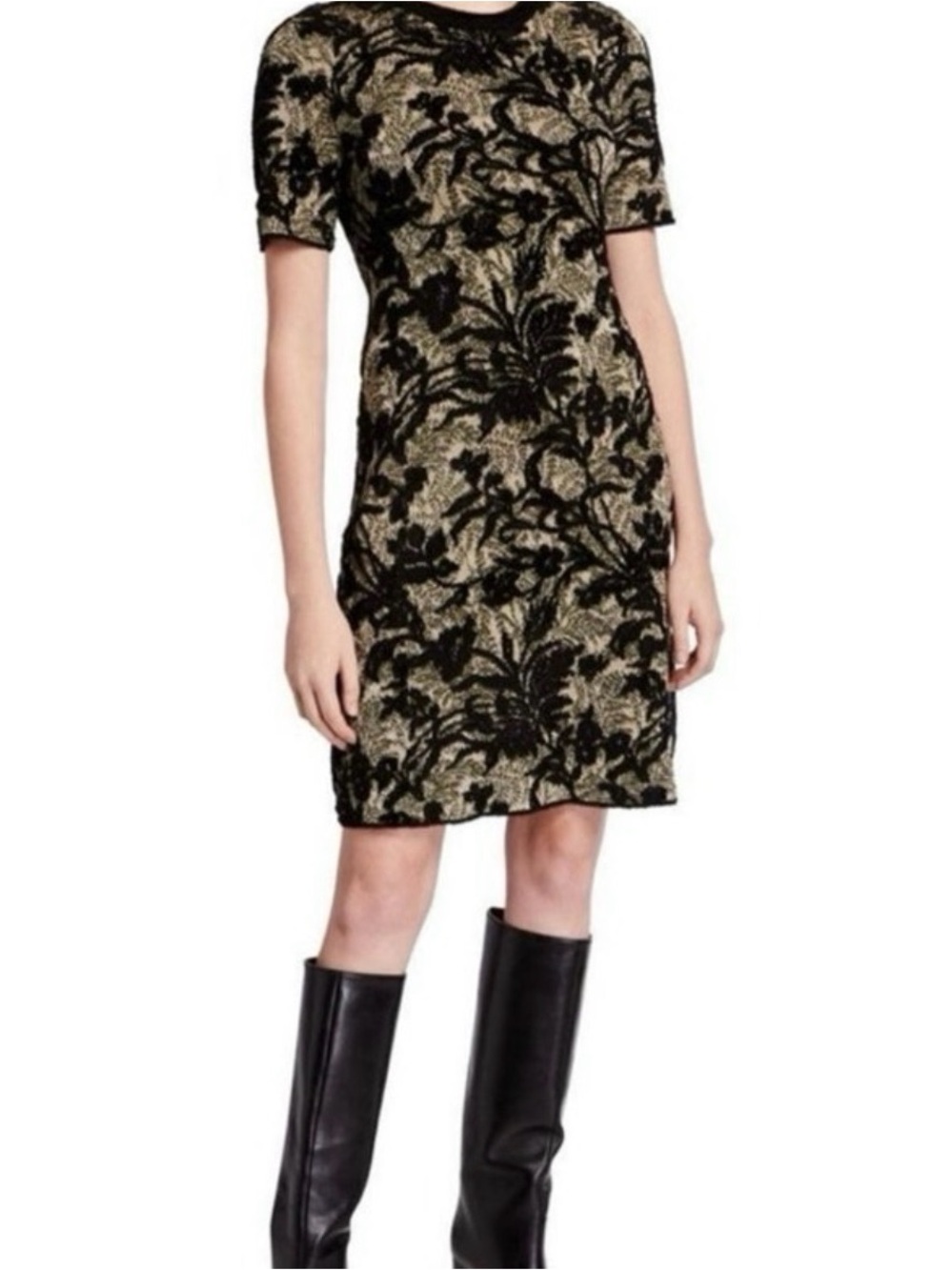 Tory Burch Cloque' Fit & Flare Sweater
Dress Black/Alabaster Metallic Size Smal